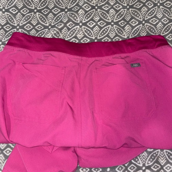 Figs Women's XL Raspberry Scrub Set - Picture 6 of 6
